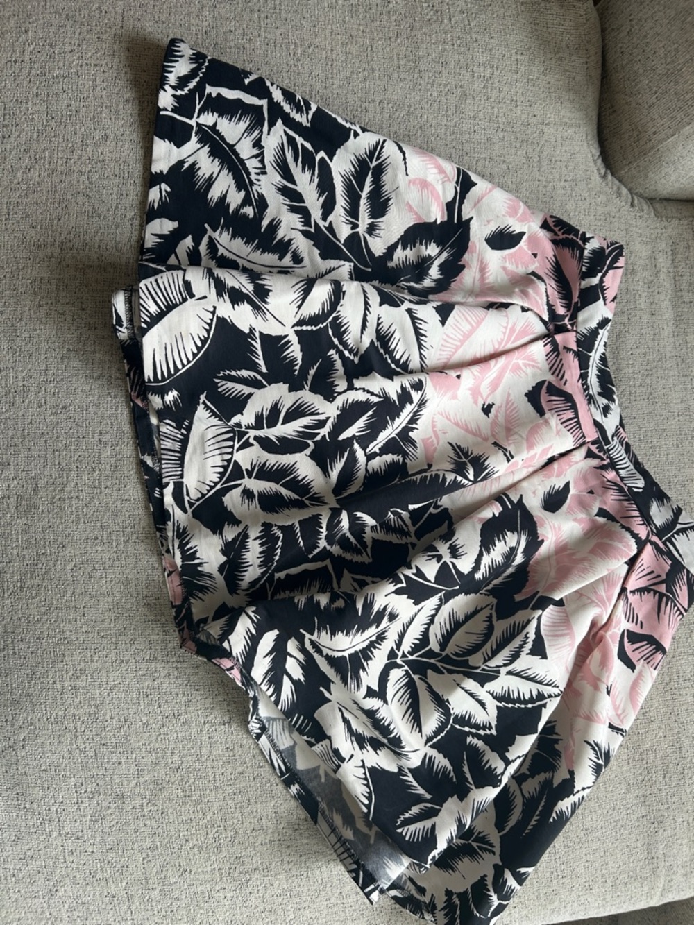 Express Black White and Pink Floral Mini Skirt
